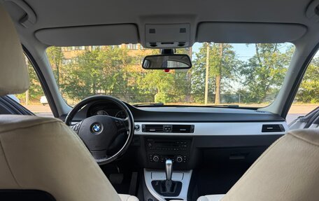 BMW 3 серия, 2010 год, 1 190 000 рублей, 12 фотография