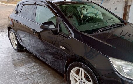 Opel Astra J, 2012 год, 635 000 рублей, 2 фотография