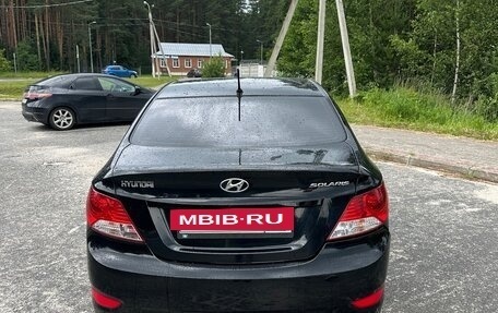 Hyundai Solaris II рестайлинг, 2013 год, 690 000 рублей, 2 фотография