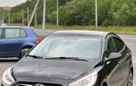 Hyundai Solaris II рестайлинг, 2013 год, 690 000 рублей, 11 фотография