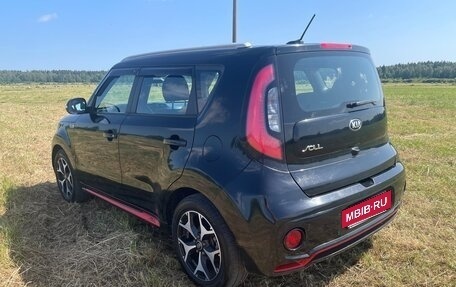 KIA Soul II рестайлинг, 2018 год, 1 775 000 рублей, 2 фотография