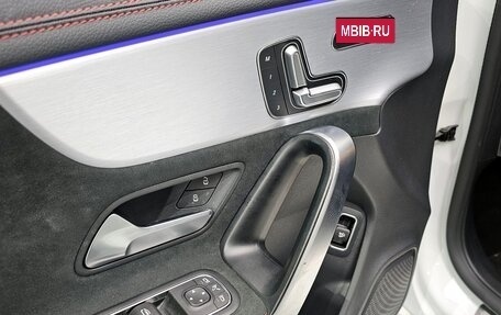 Mercedes-Benz CLA, 2021 год, 3 450 045 рублей, 19 фотография