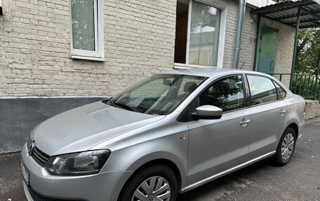Volkswagen Polo VI (EU Market), 2013 год, 800 000 рублей, 3 фотография