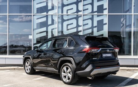 Toyota RAV4, 2021 год, 3 424 000 рублей, 2 фотография