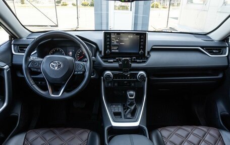 Toyota RAV4, 2021 год, 3 424 000 рублей, 6 фотография