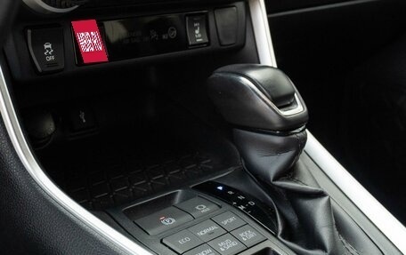 Toyota RAV4, 2021 год, 3 424 000 рублей, 23 фотография