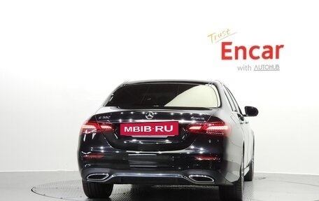 Mercedes-Benz E-Класс, 2021 год, 4 010 045 рублей, 5 фотография