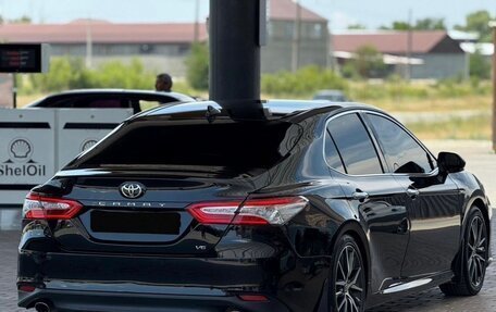 Toyota Camry, 2020 год, 3 270 000 рублей, 4 фотография