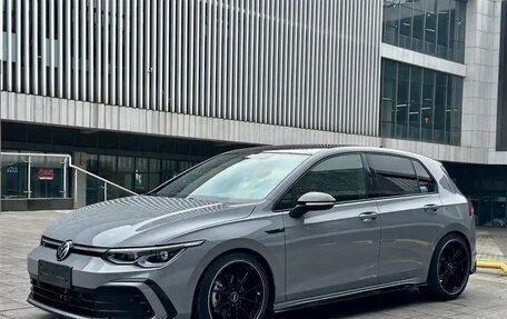 Volkswagen Golf VIII, 2022 год, 2 030 000 рублей, 1 фотография