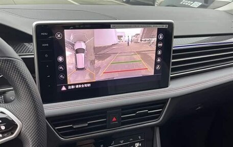 Volkswagen Tiguan II, 2022 год, 2 920 000 рублей, 12 фотография