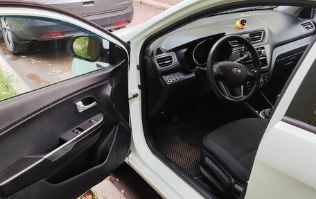 KIA Rio III рестайлинг, 2012 год, 750 000 рублей, 5 фотография