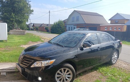 Toyota Camry, 2011 год, 1 350 000 рублей, 4 фотография