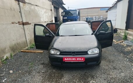 Volkswagen Golf IV, 1998 год, 250 000 рублей, 3 фотография