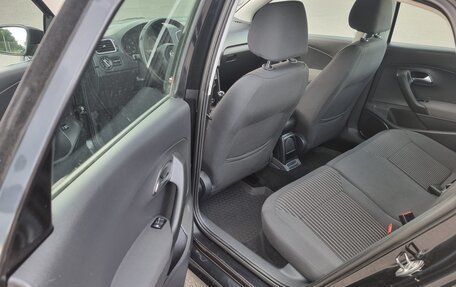 Volkswagen Polo VI (EU Market), 2013 год, 920 000 рублей, 3 фотография