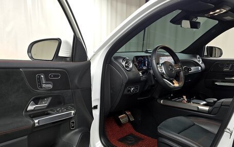Mercedes-Benz GLB, 2021 год, 3 240 045 рублей, 4 фотография