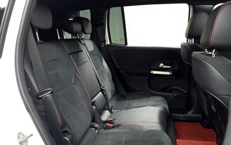 Mercedes-Benz GLB, 2021 год, 3 240 045 рублей, 12 фотография