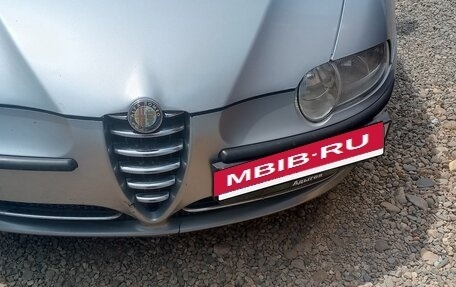 Alfa Romeo 147 I рестайлинг, 2001 год, 290 000 рублей, 6 фотография