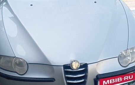 Alfa Romeo 147 I рестайлинг, 2001 год, 290 000 рублей, 5 фотография