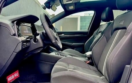 Volkswagen Golf VIII, 2022 год, 2 030 000 рублей, 7 фотография