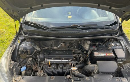 Hyundai Solaris II рестайлинг, 2011 год, 595 000 рублей, 8 фотография