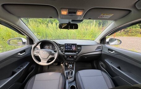 Hyundai Solaris II рестайлинг, 2021 год, 1 999 990 рублей, 17 фотография