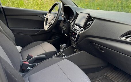 Hyundai Solaris II рестайлинг, 2021 год, 1 999 990 рублей, 12 фотография