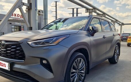 Toyota Highlander, 2021 год, 5 300 000 рублей, 17 фотография