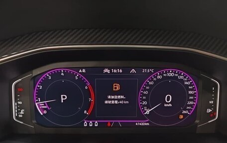 Volkswagen Tiguan II, 2021 год, 2 930 000 рублей, 16 фотография