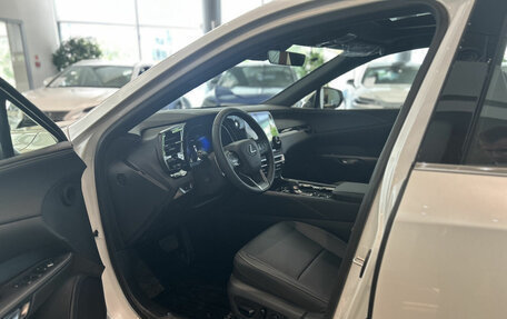 Lexus RX IV рестайлинг, 2025 год, 5 750 000 рублей, 20 фотография