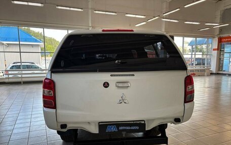 Mitsubishi L200 IV рестайлинг, 2015 год, 1 720 000 рублей, 6 фотография