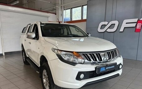 Mitsubishi L200 IV рестайлинг, 2015 год, 1 720 000 рублей, 3 фотография
