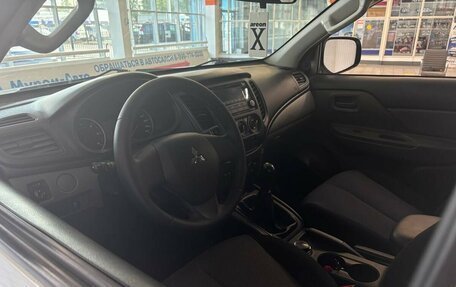 Mitsubishi L200 IV рестайлинг, 2015 год, 1 720 000 рублей, 9 фотография