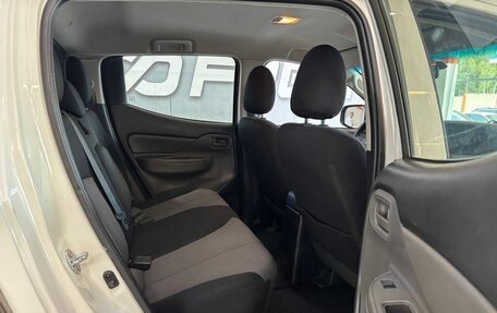 Mitsubishi L200 IV рестайлинг, 2015 год, 1 720 000 рублей, 12 фотография