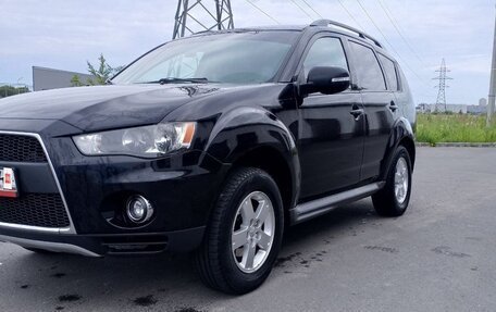 Mitsubishi Outlander III рестайлинг 3, 2010 год, 1 100 000 рублей, 3 фотография