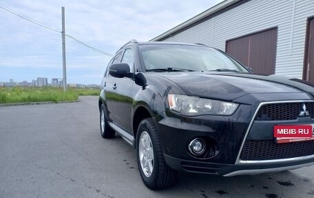 Mitsubishi Outlander III рестайлинг 3, 2010 год, 1 100 000 рублей, 4 фотография