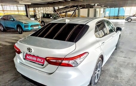 Toyota Camry, 2019 год, 2 750 000 рублей, 3 фотография
