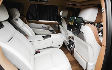 Land Rover Range Rover IV рестайлинг, 2025 год, 31 980 000 рублей, 30 фотография