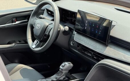 Toyota Camry, 2025 год, 2 480 000 рублей, 11 фотография