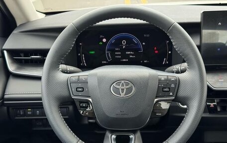 Toyota Camry, 2025 год, 2 480 000 рублей, 15 фотография