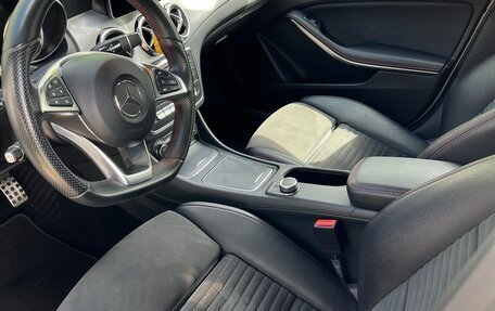 Mercedes-Benz GLA, 2017 год, 2 750 000 рублей, 10 фотография