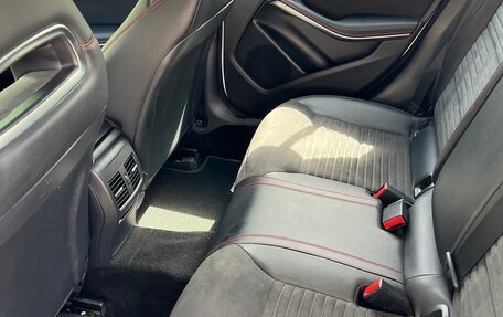 Mercedes-Benz GLA, 2017 год, 2 750 000 рублей, 11 фотография