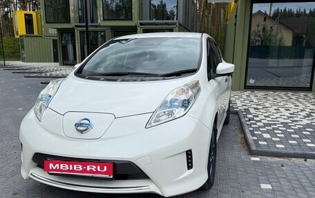 Nissan Leaf I, 2016 год, 850 000 рублей, 3 фотография