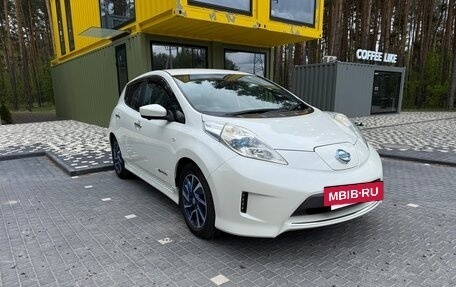 Nissan Leaf I, 2016 год, 850 000 рублей, 5 фотография