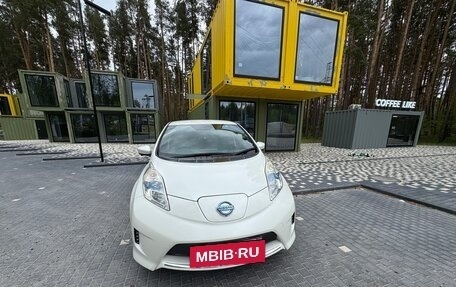Nissan Leaf I, 2016 год, 850 000 рублей, 24 фотография