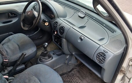 Renault Kangoo II рестайлинг, 2000 год, 180 000 рублей, 4 фотография