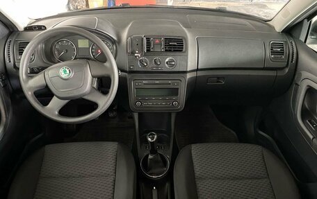Skoda Fabia II, 2011 год, 575 000 рублей, 9 фотография
