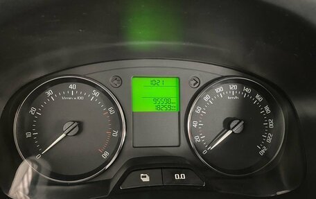 Skoda Fabia II, 2011 год, 575 000 рублей, 12 фотография