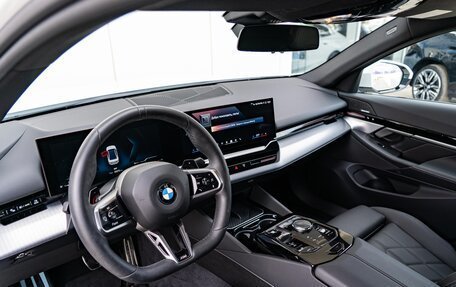 BMW 5 серия, 2024 год, 7 690 000 рублей, 9 фотография