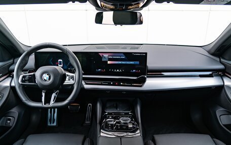 BMW 5 серия, 2024 год, 7 690 000 рублей, 10 фотография