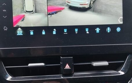 Toyota Camry, 2021 год, 2 390 000 рублей, 10 фотография